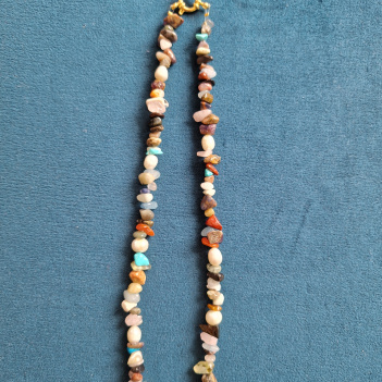 Kette aus Edelsteinmix