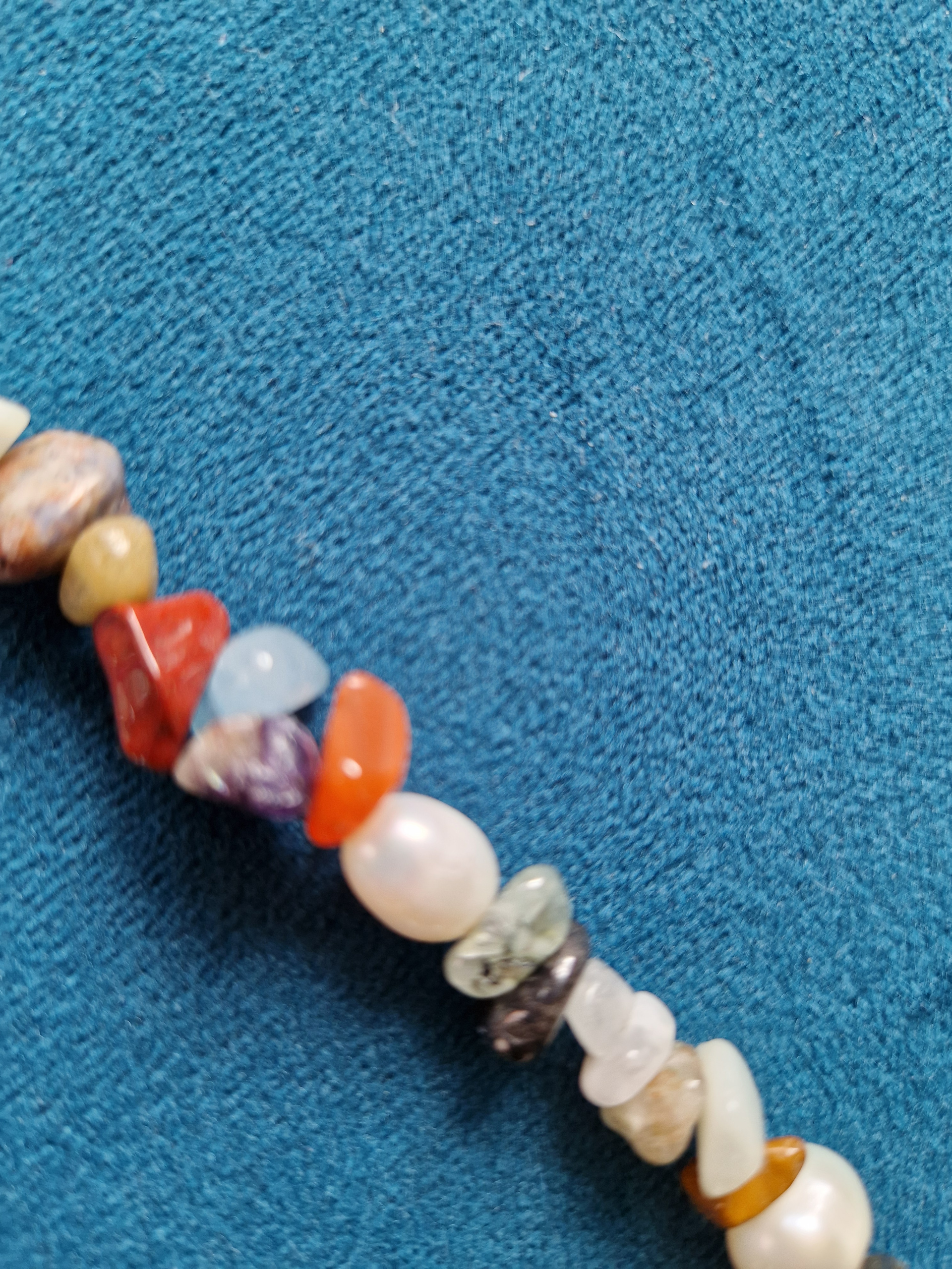 Kette aus Edelsteinmix – Bild 4