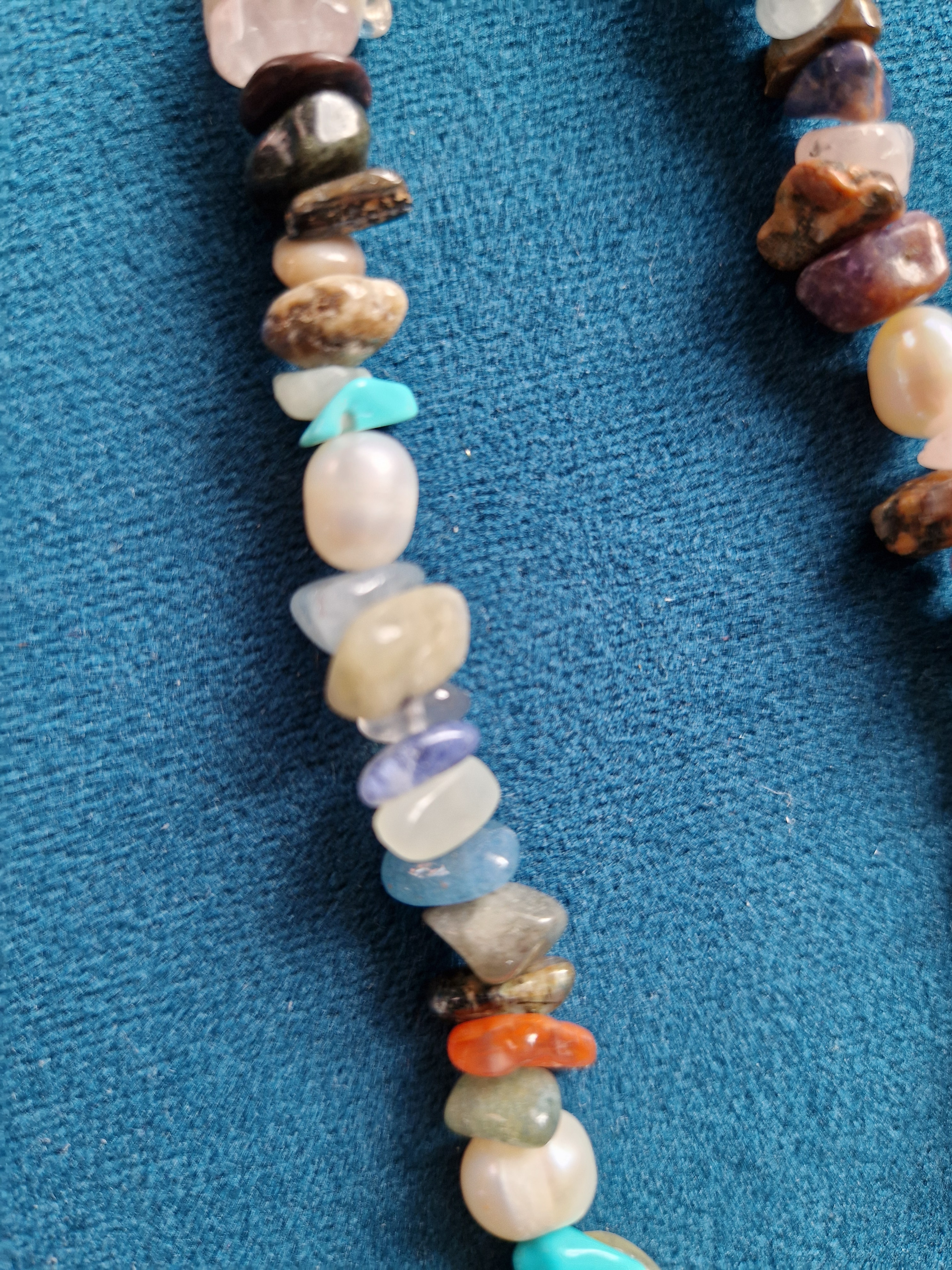 Kette aus Edelsteinmix – Bild 3